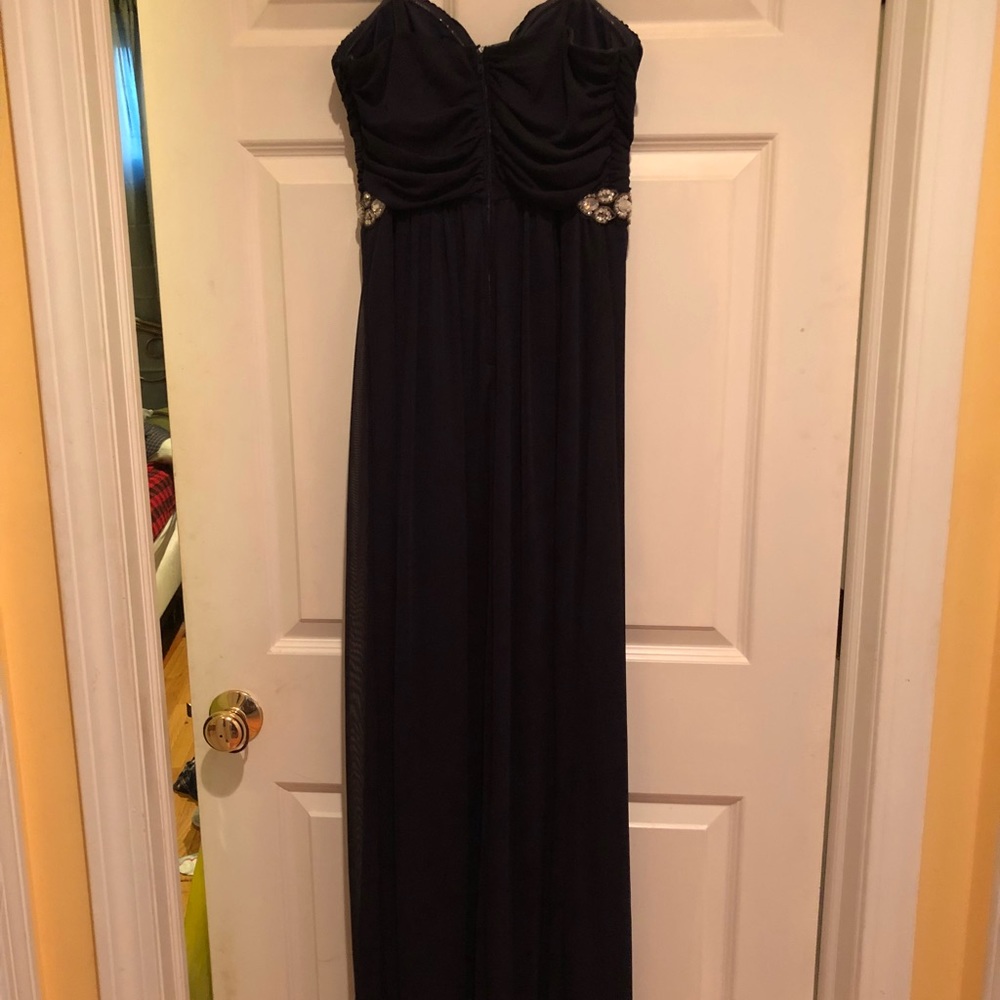 Prom dress - Picture 2 of 3
